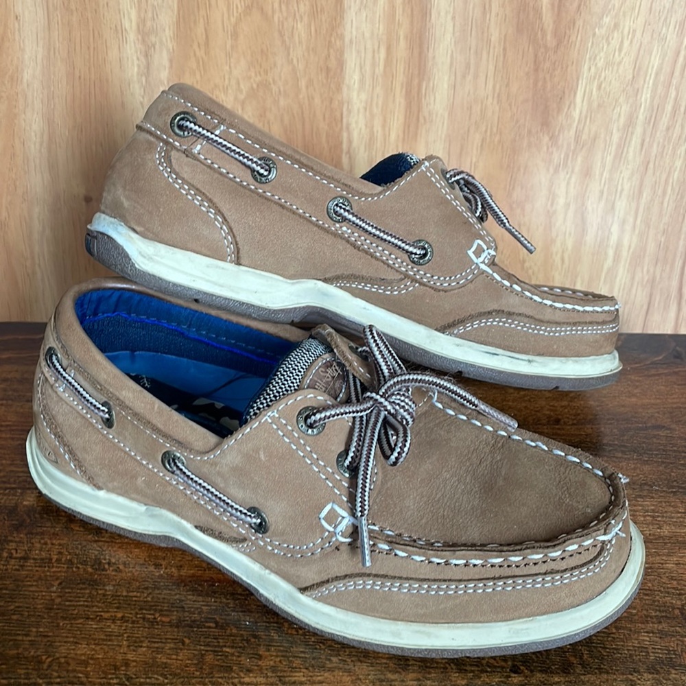 Maui Surf Company boat shoes, size 3